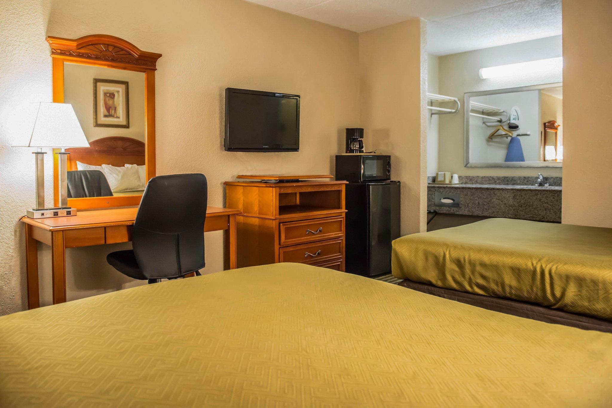 Econo Lodge Panama City Exterior photo