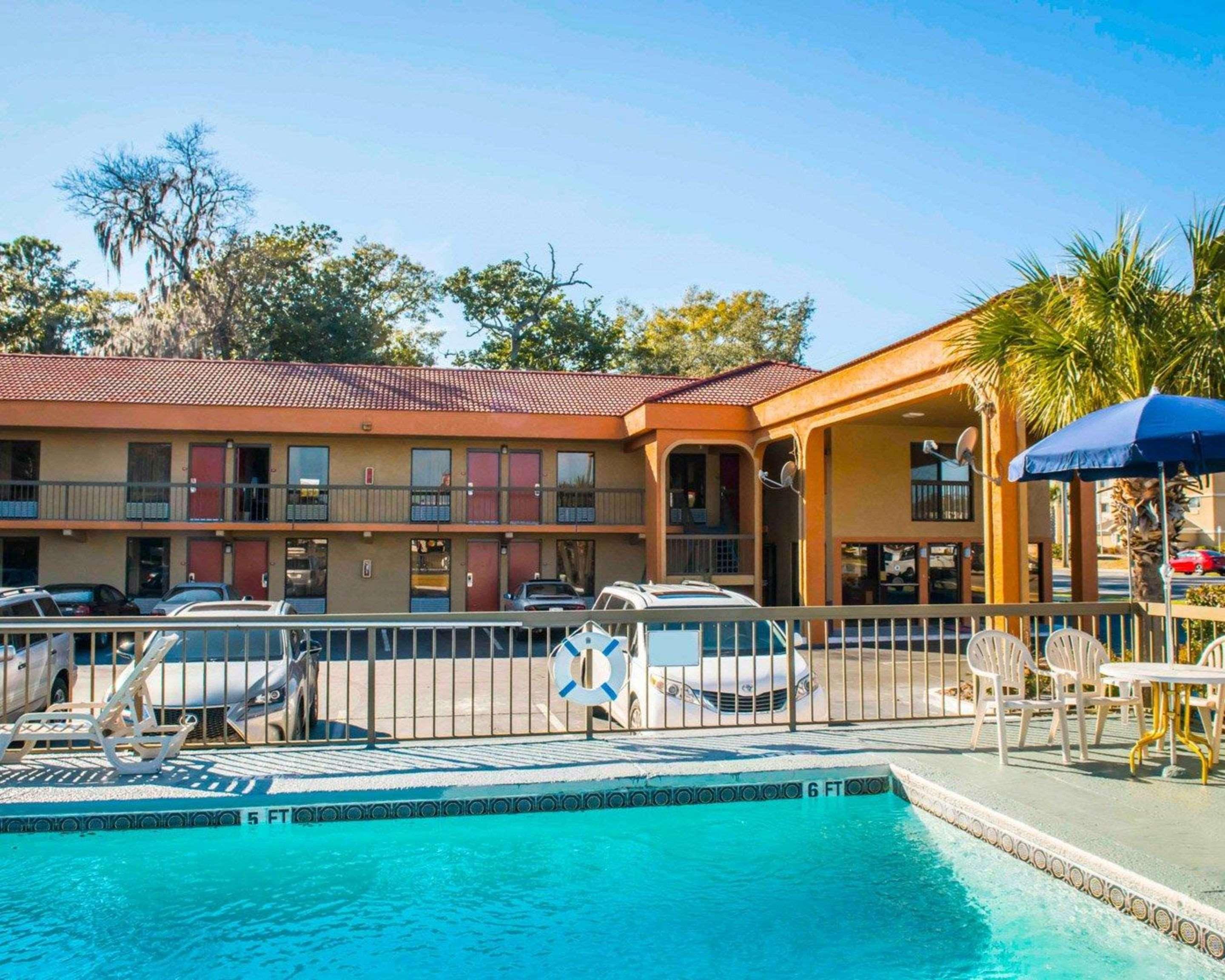 Econo Lodge Panama City Exterior photo