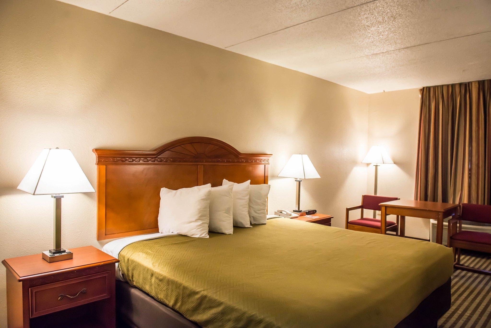Econo Lodge Panama City Exterior photo