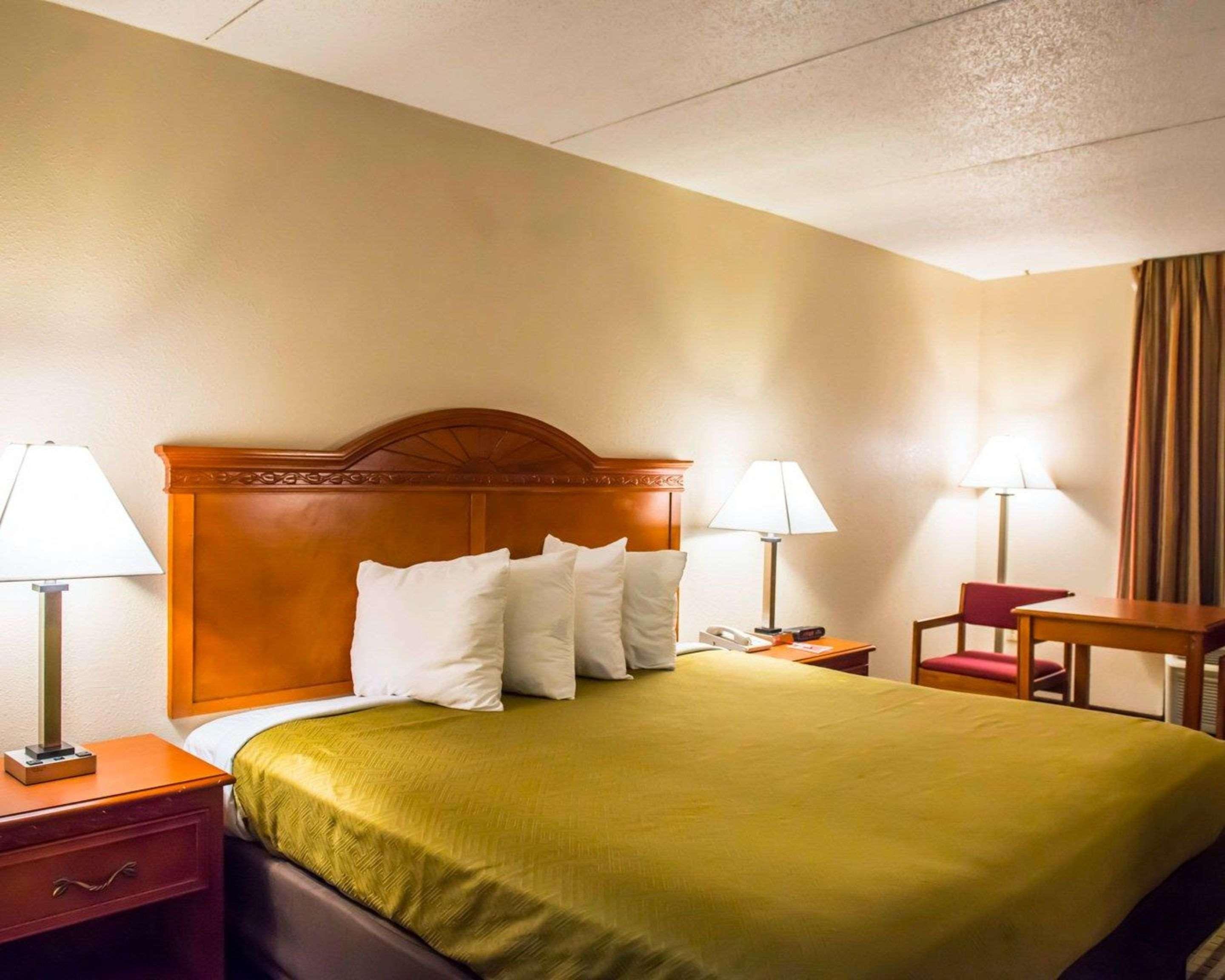 Econo Lodge Panama City Exterior photo